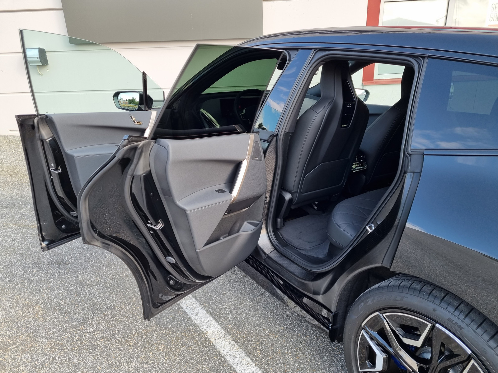 BMW iX xDrive 40