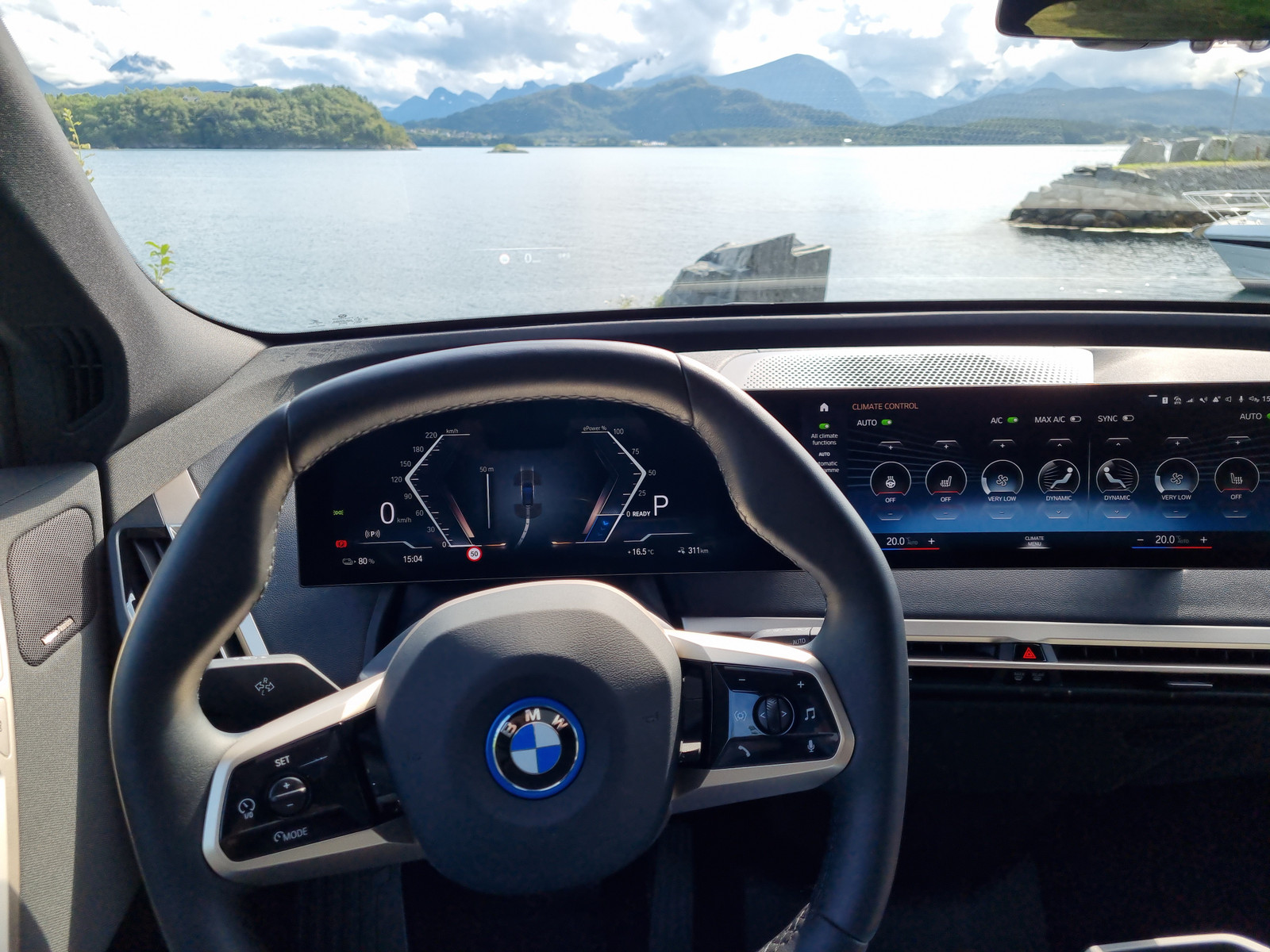 BMW iX xDrive 40