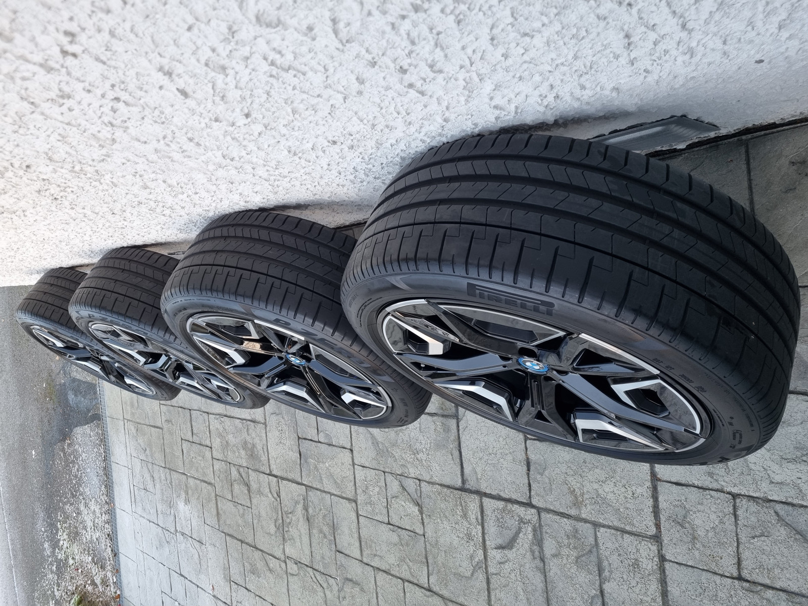 BMW iX xDrive 40