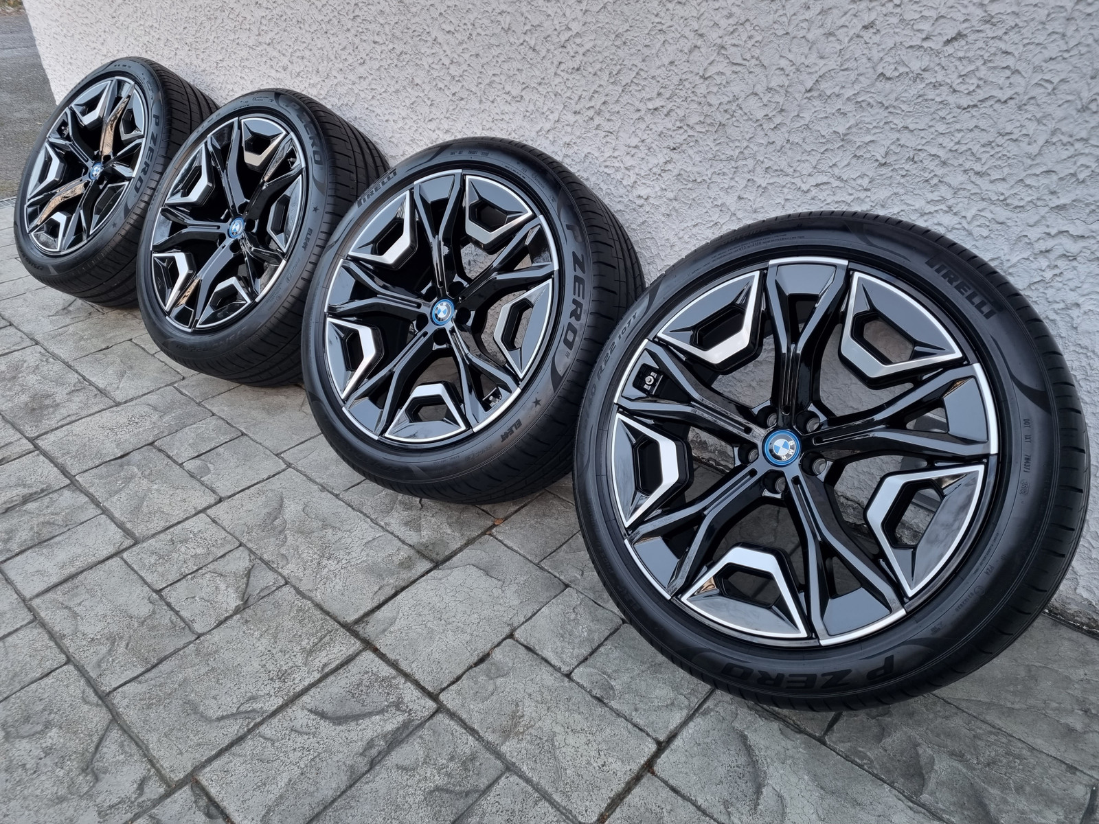 BMW iX xDrive 40