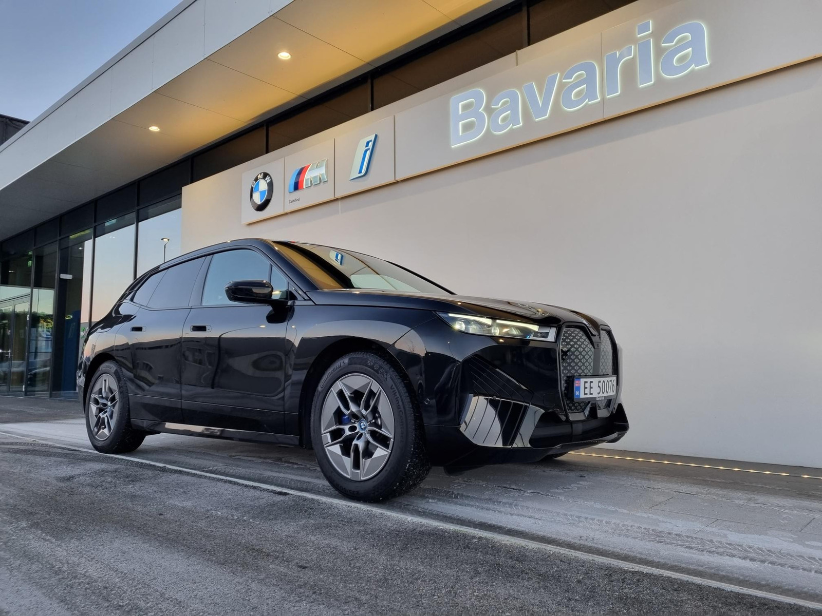 BMW iX xDrive 40
