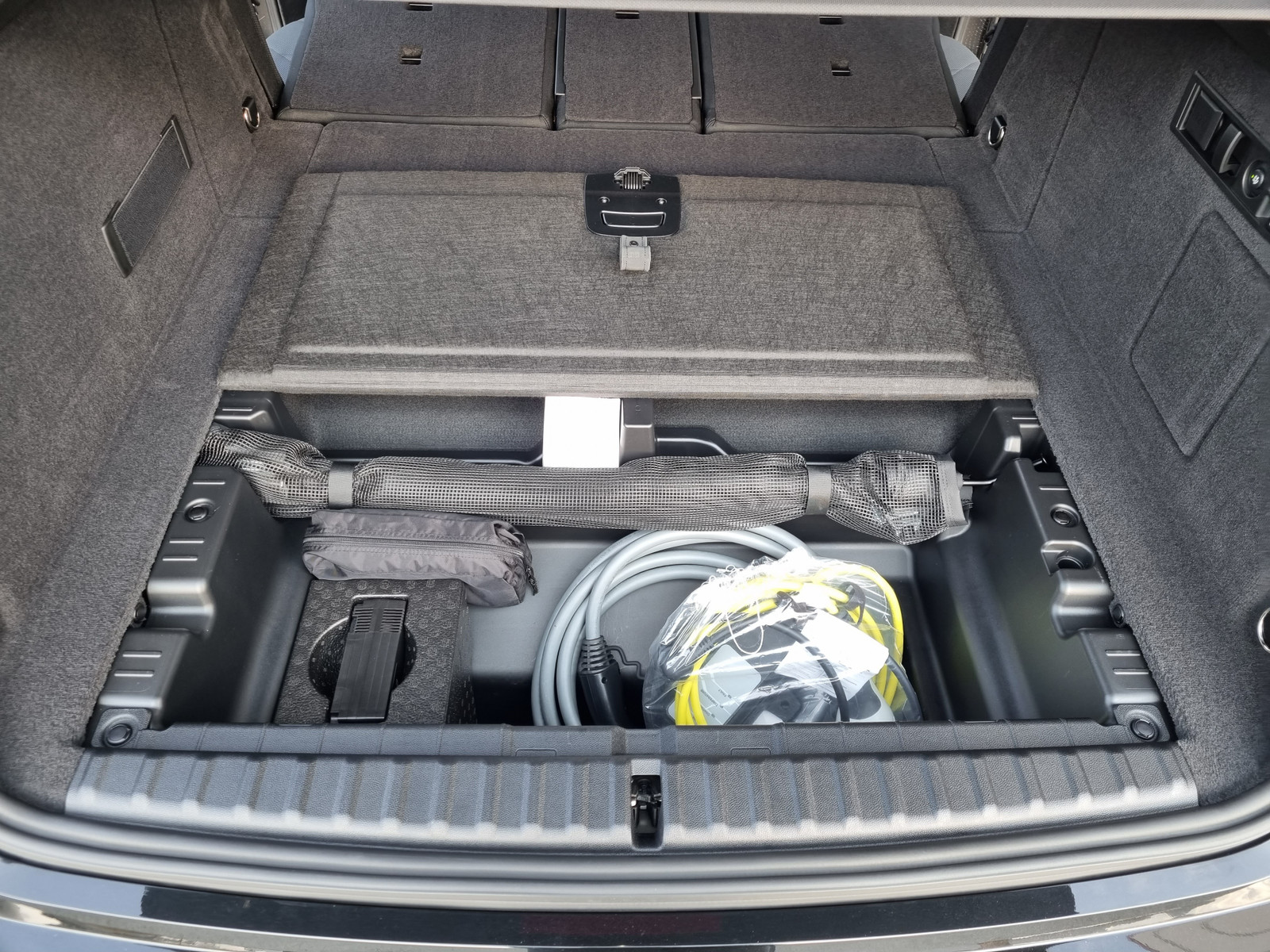 BMW iX xDrive 40
