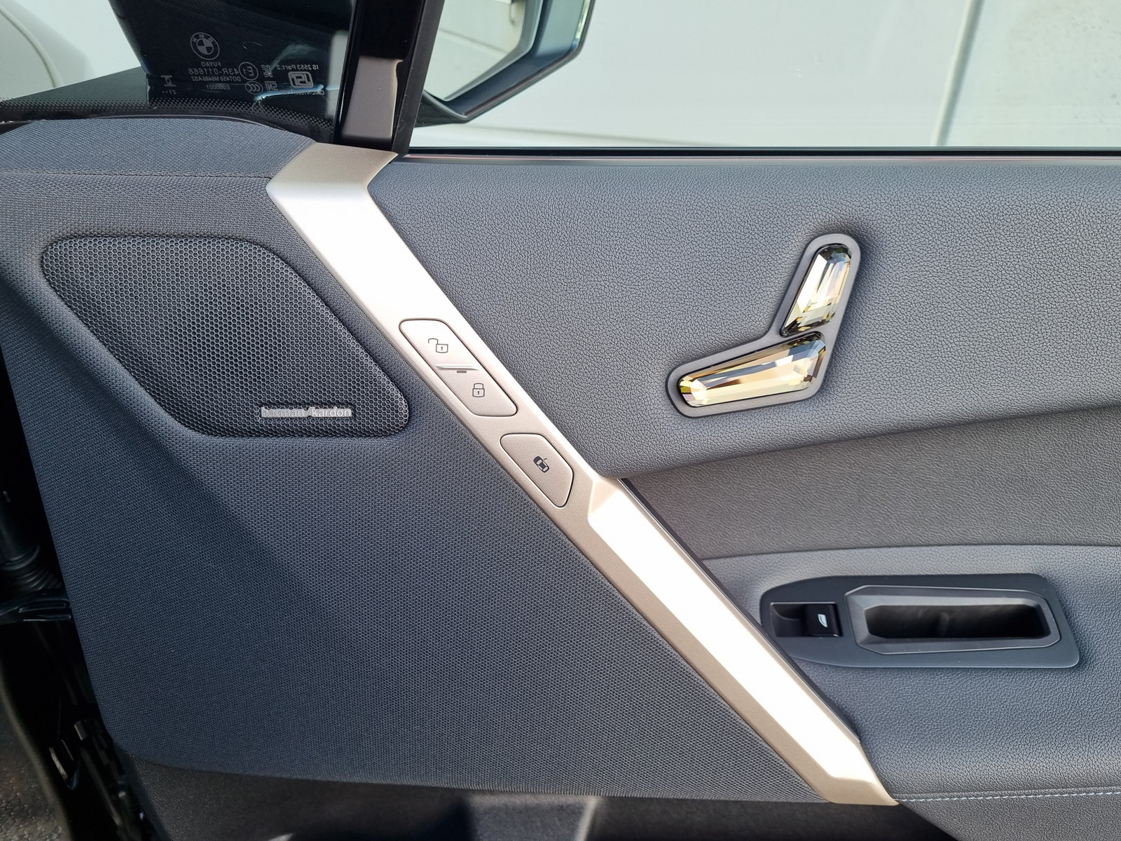 BMW iX xDrive 40