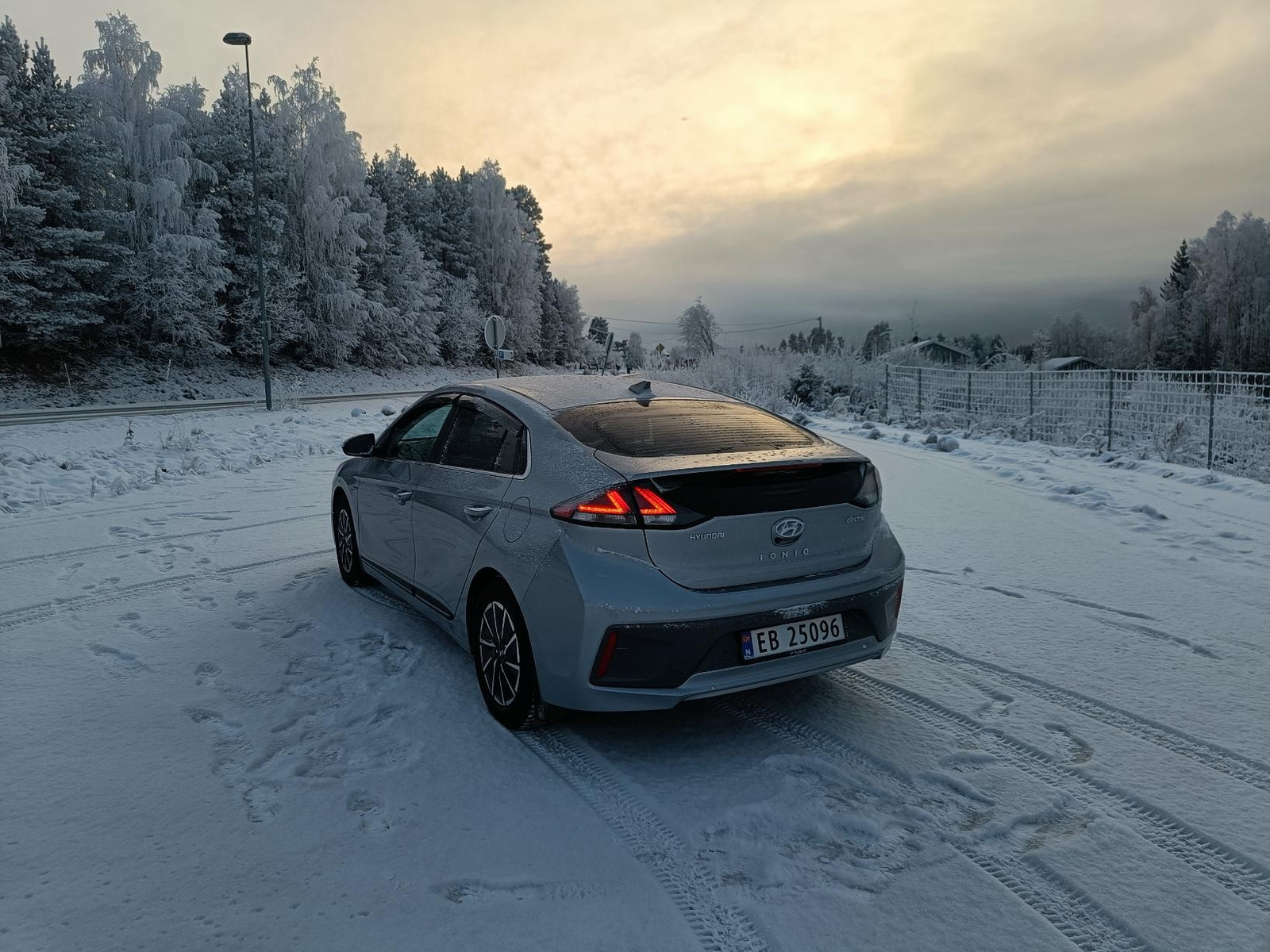 Hyundai IONIQ
