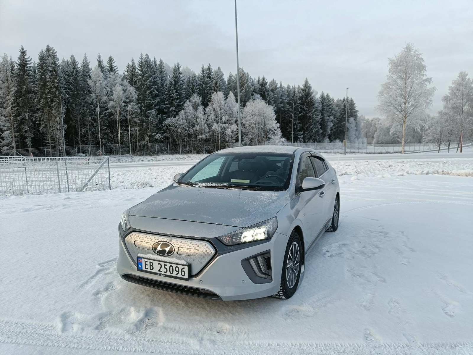 Hyundai IONIQ