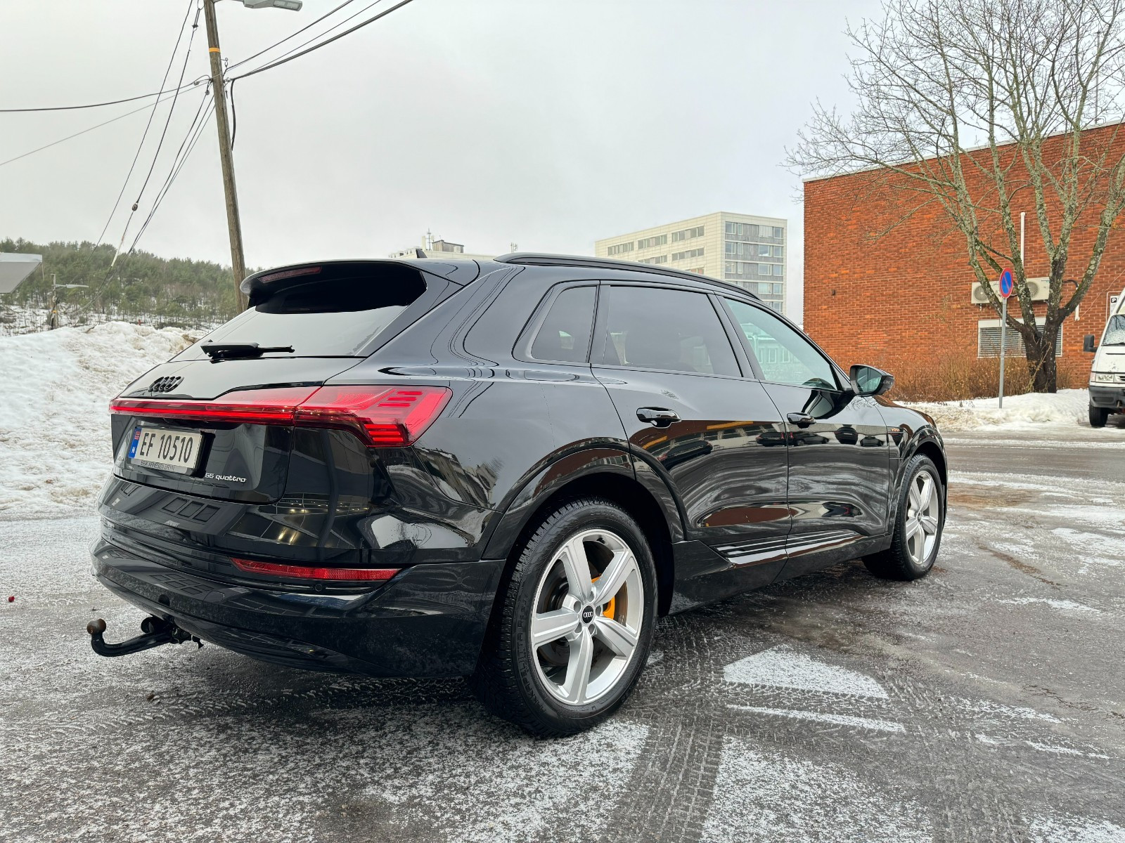 Audi e-tron