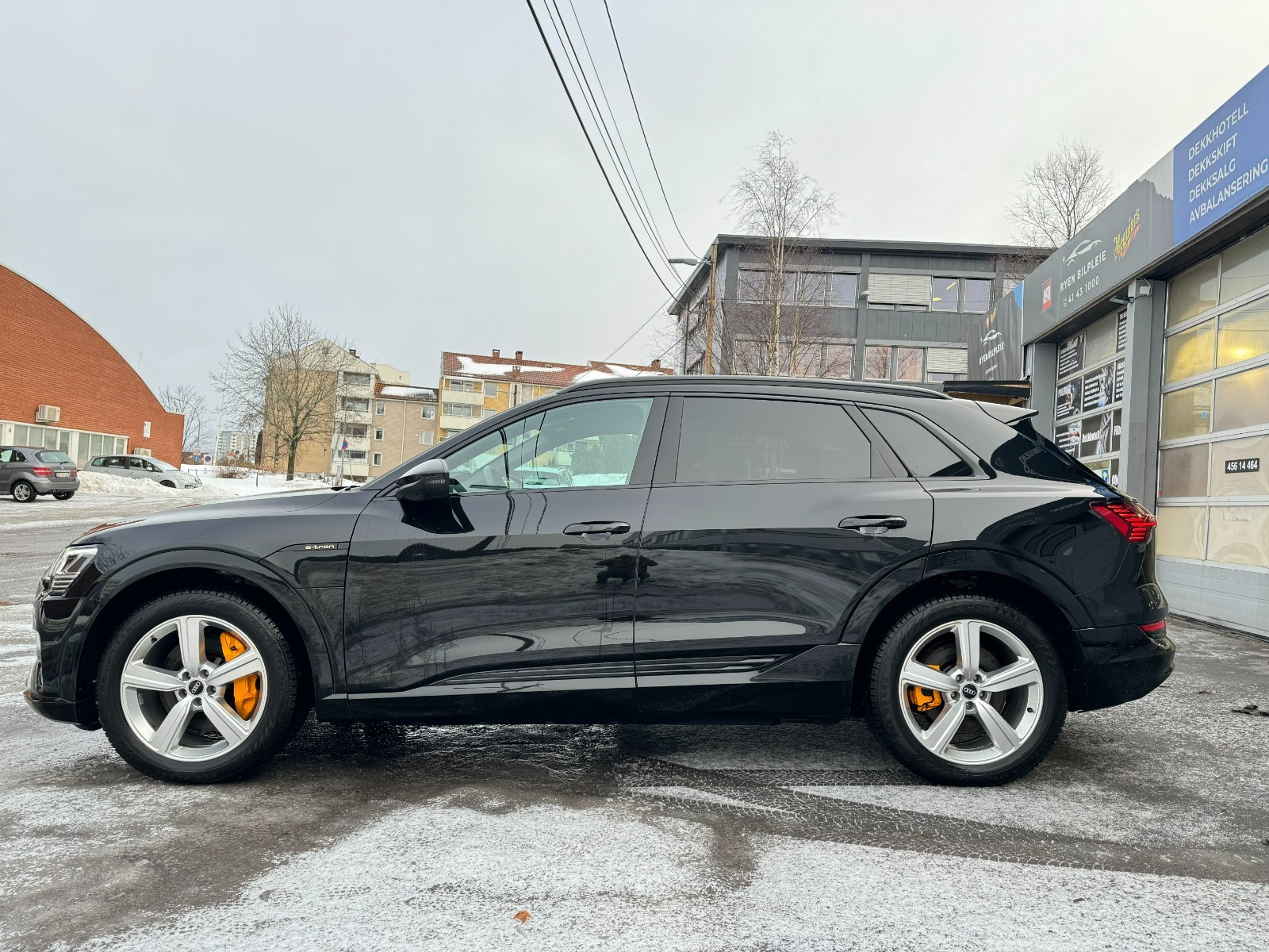 Audi e-tron