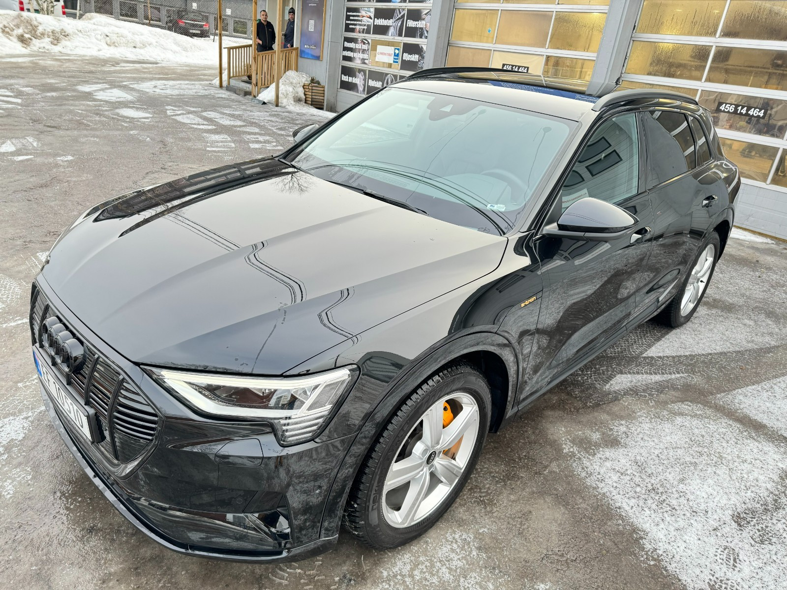 Audi e-tron