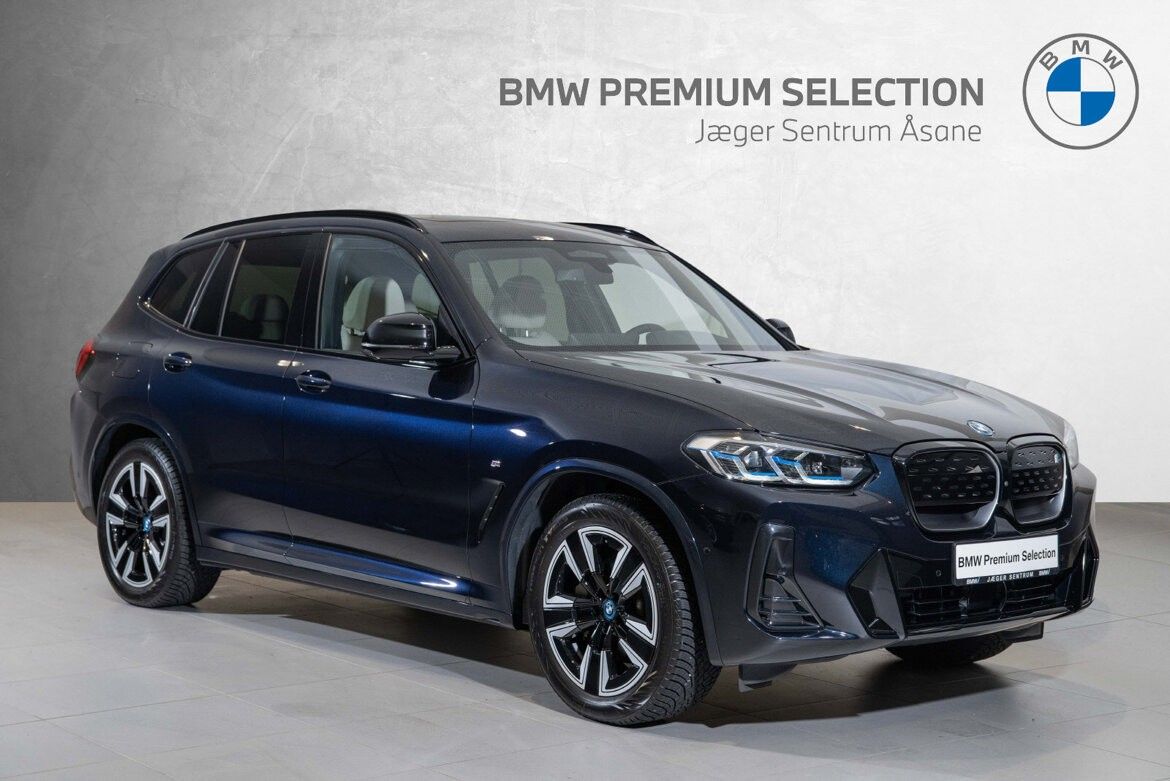 BMW iX3