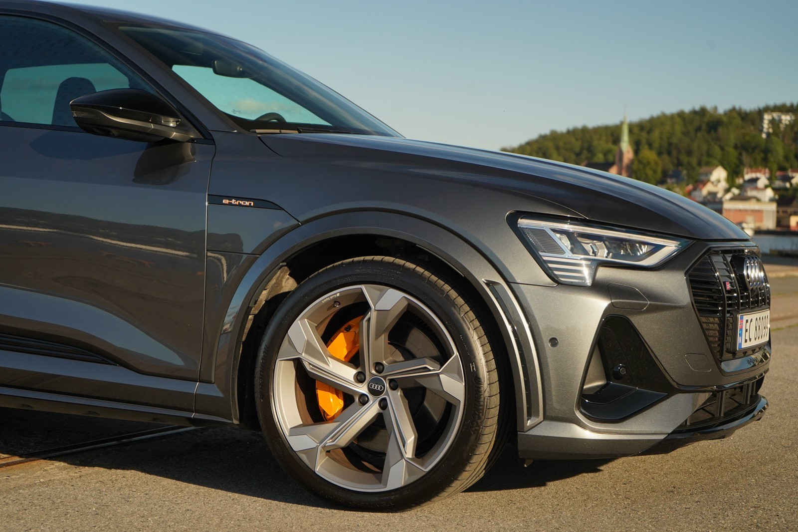 Audi e-tron