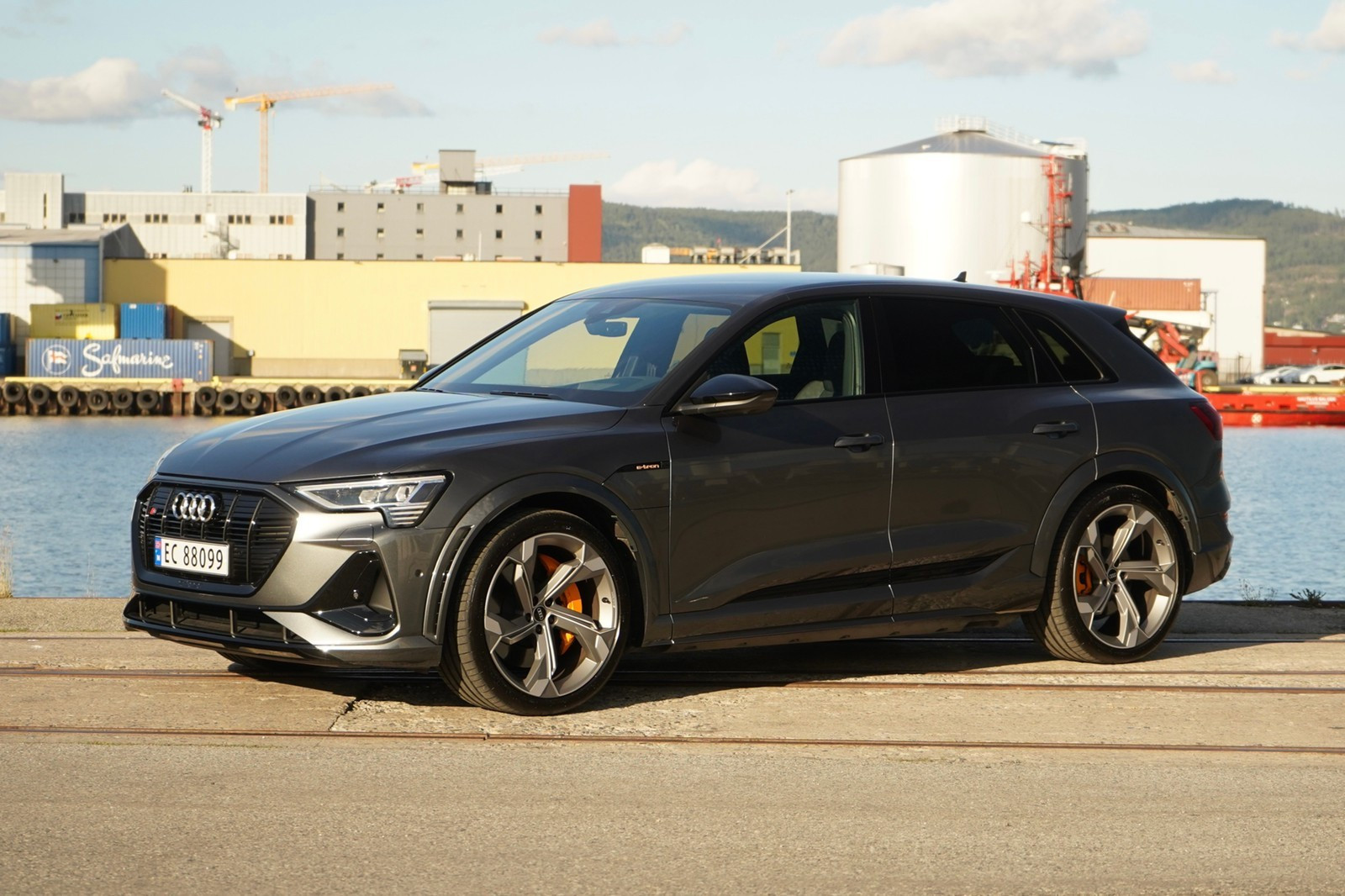 Audi e-tron