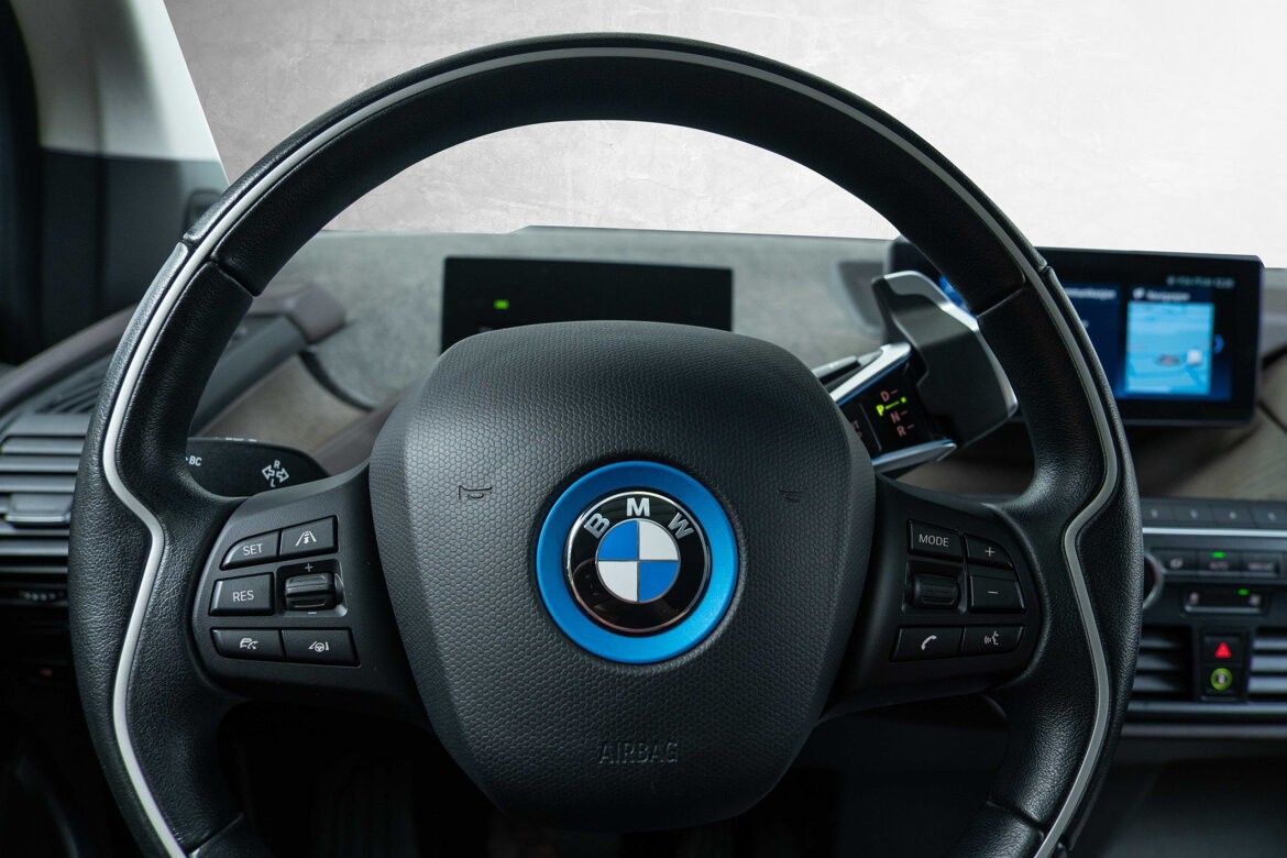 BMW i3