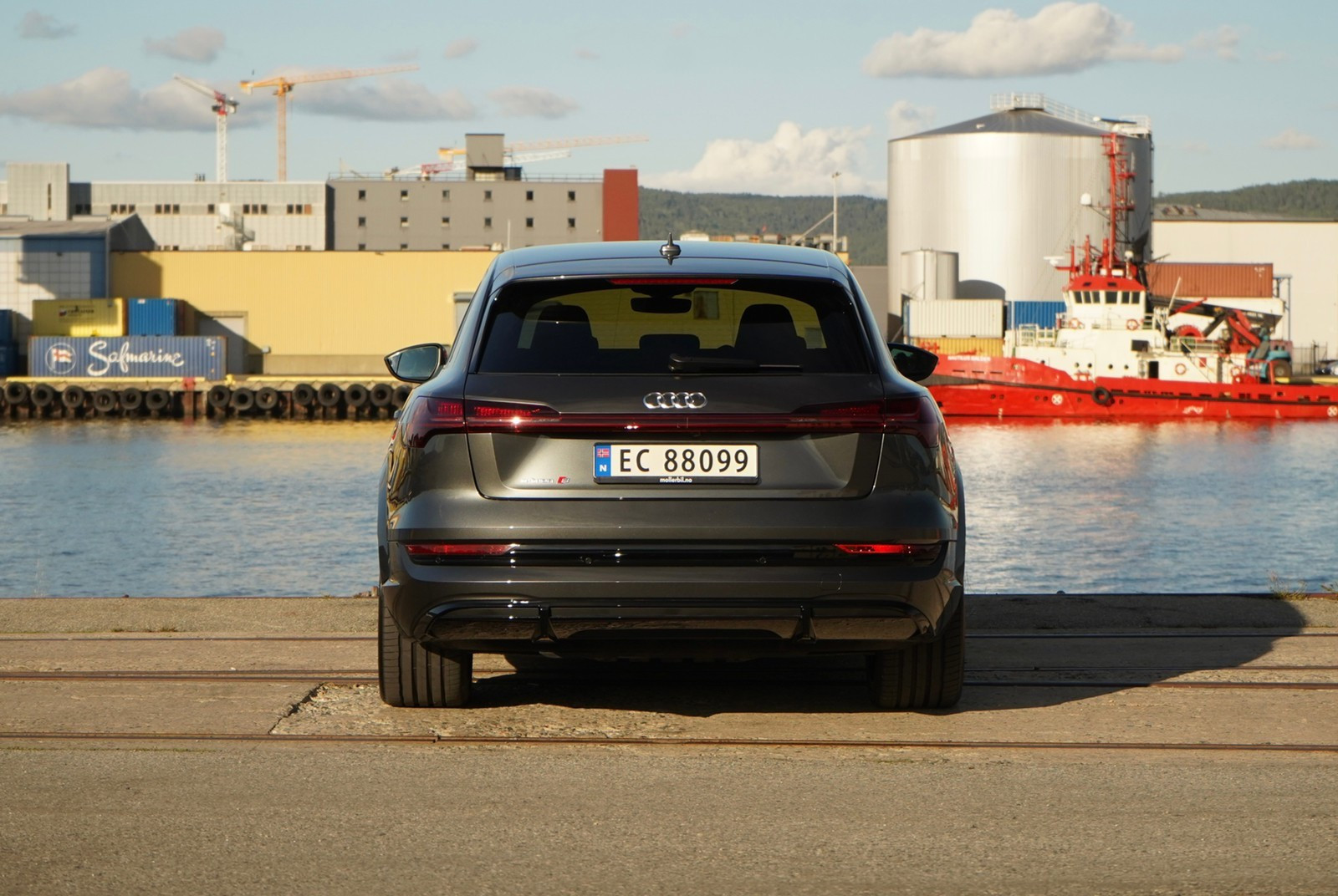 Audi e-tron