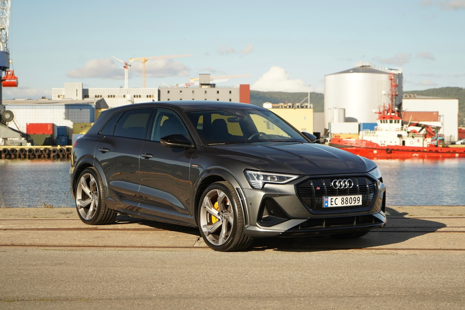 Audi e-tron