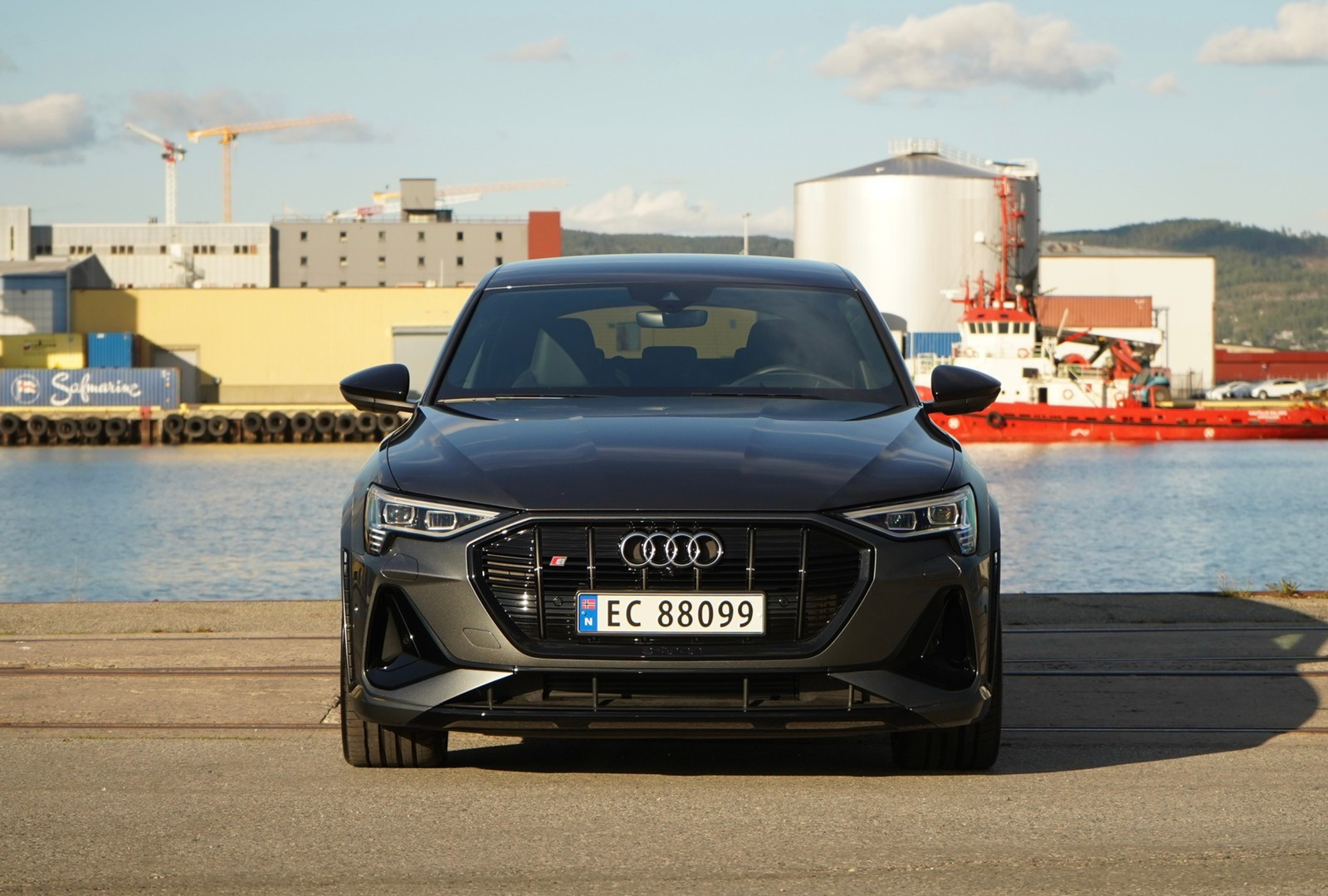 Audi e-tron