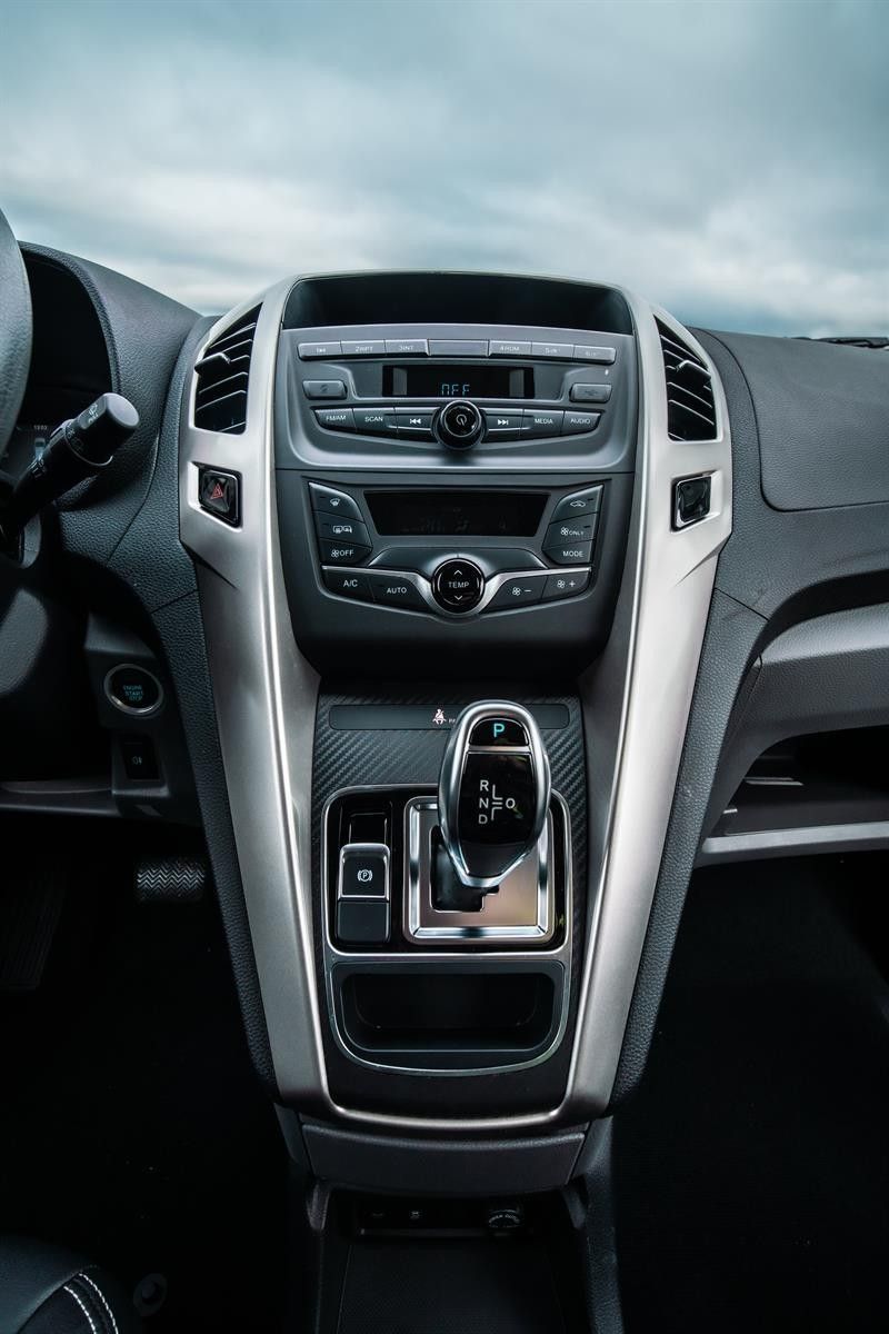 BYD T3