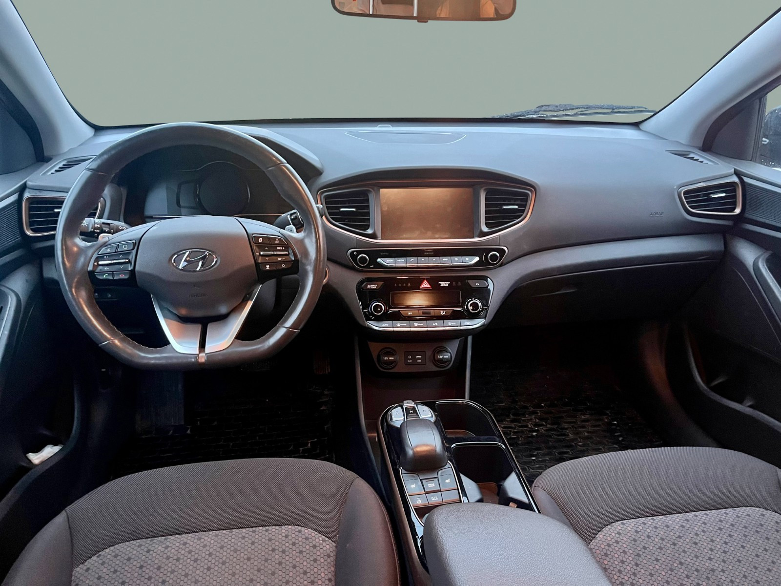 Hyundai IONIQ