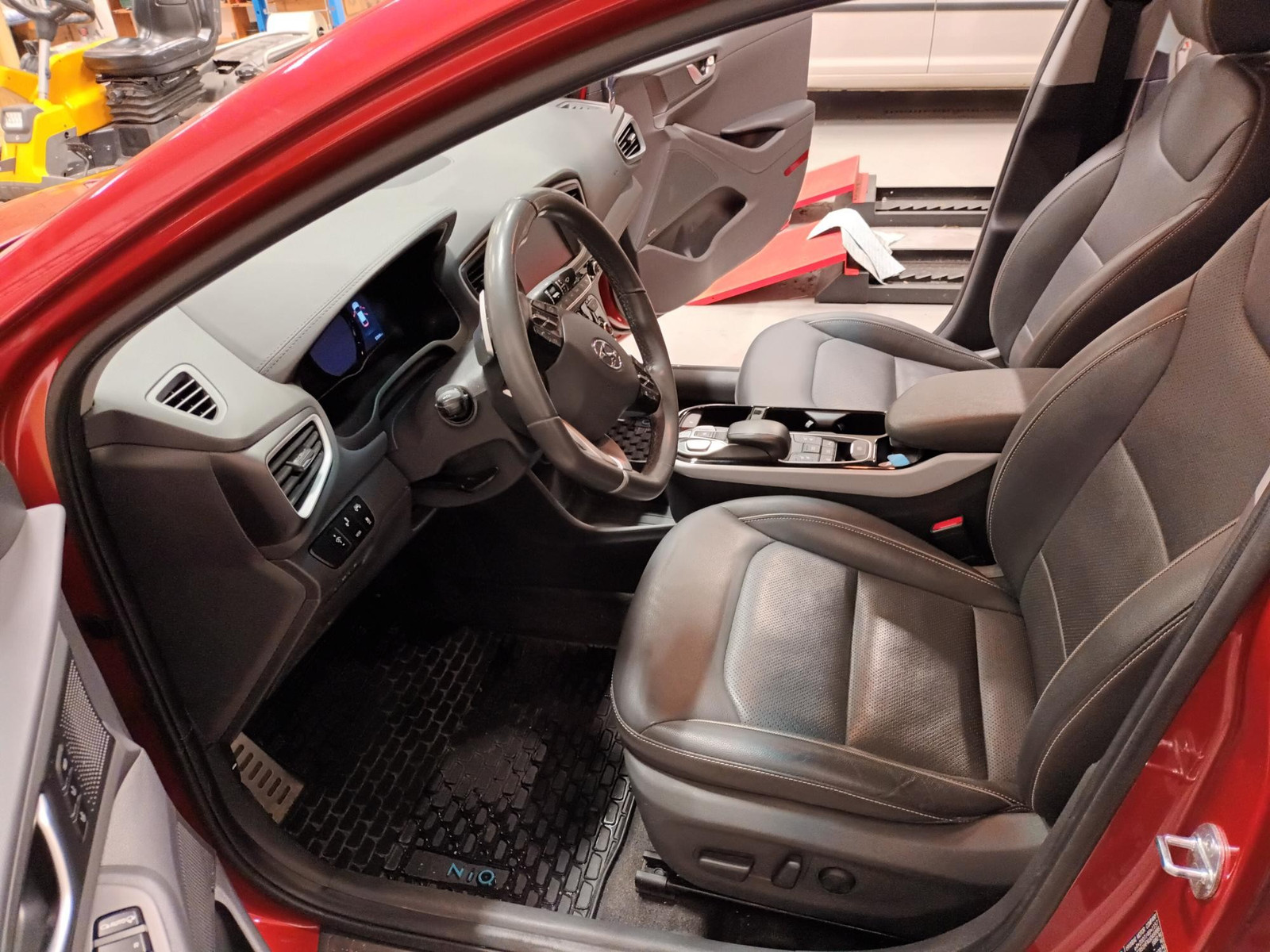 Hyundai IONIQ