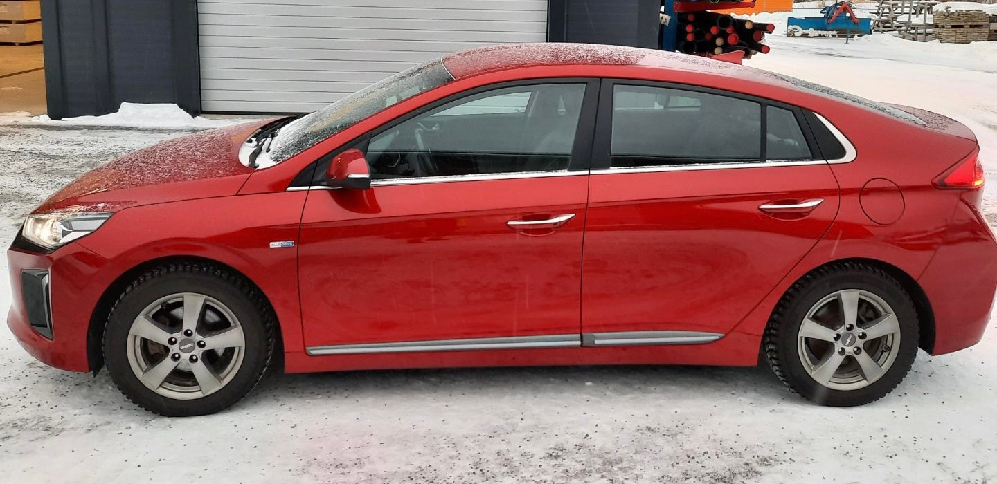 Hyundai IONIQ