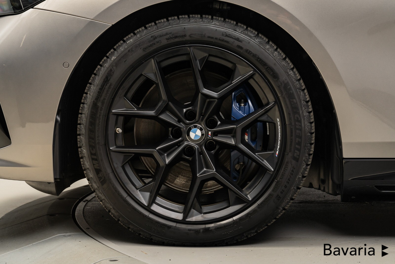 BMW i5 M60