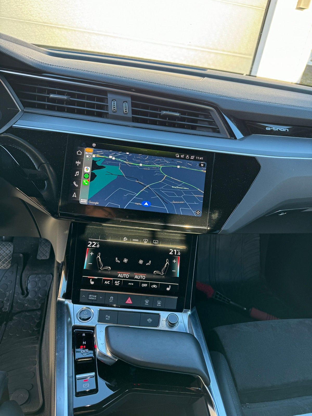 Audi e-tron