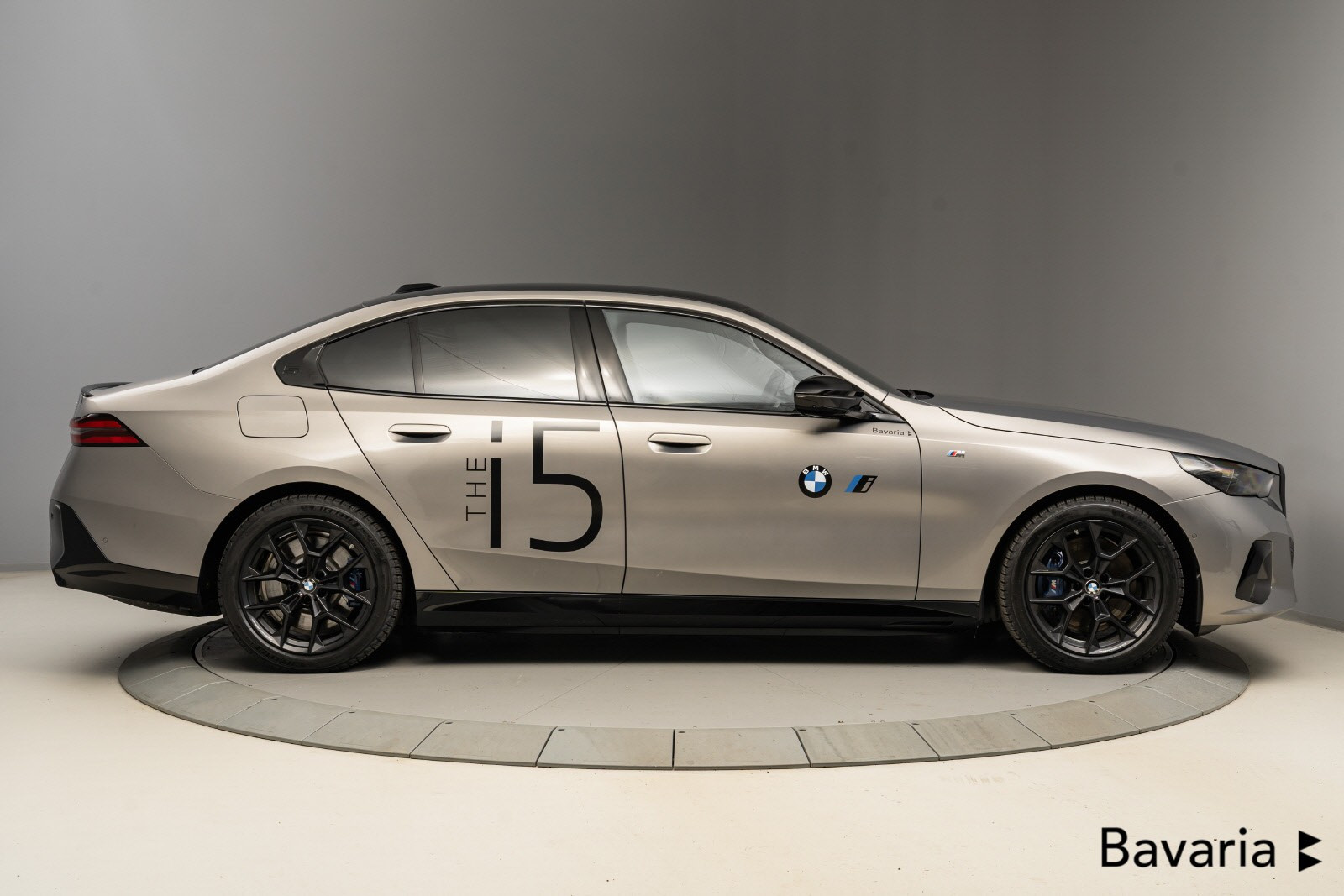 BMW i5 M60