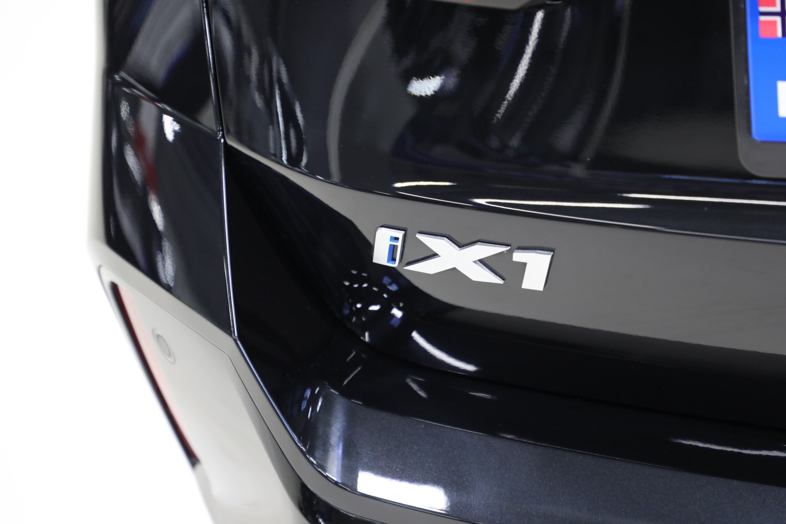 BMW iX1