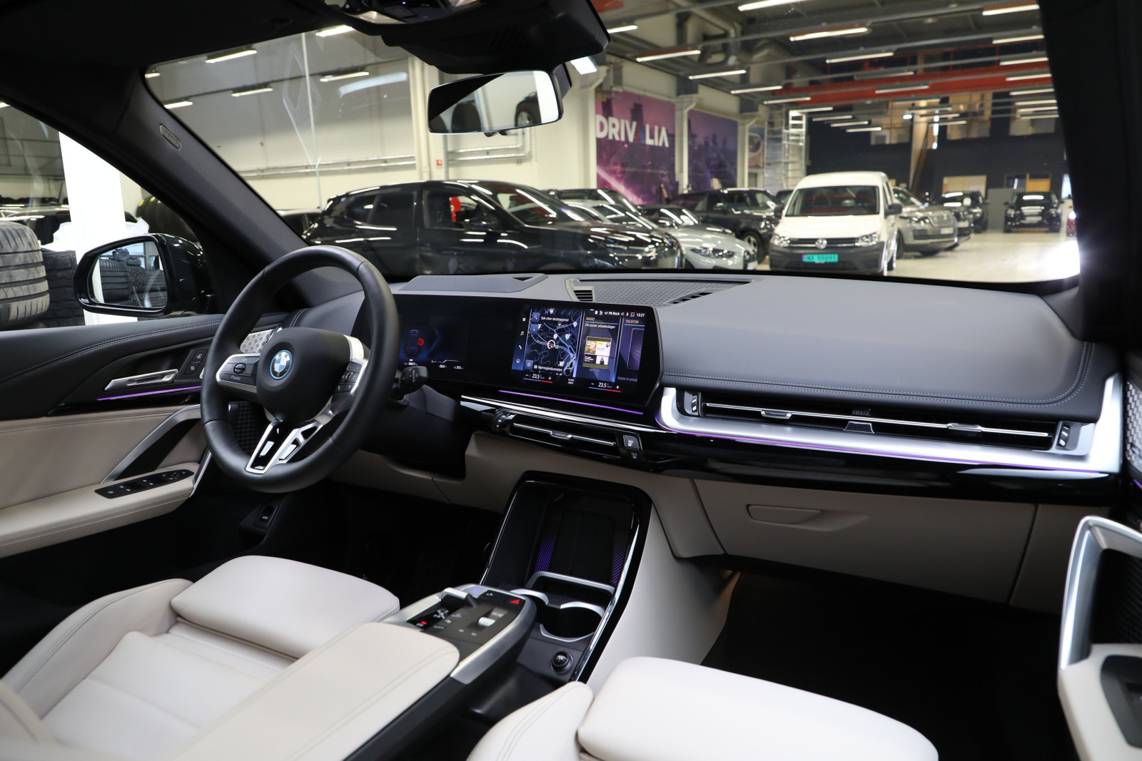 BMW iX1