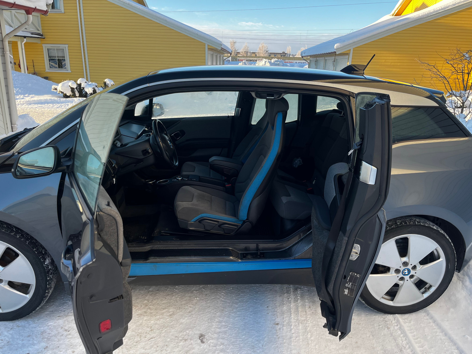 BMW i3