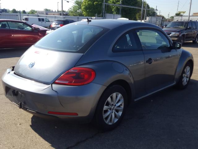 Volkswagen Beetle 2014