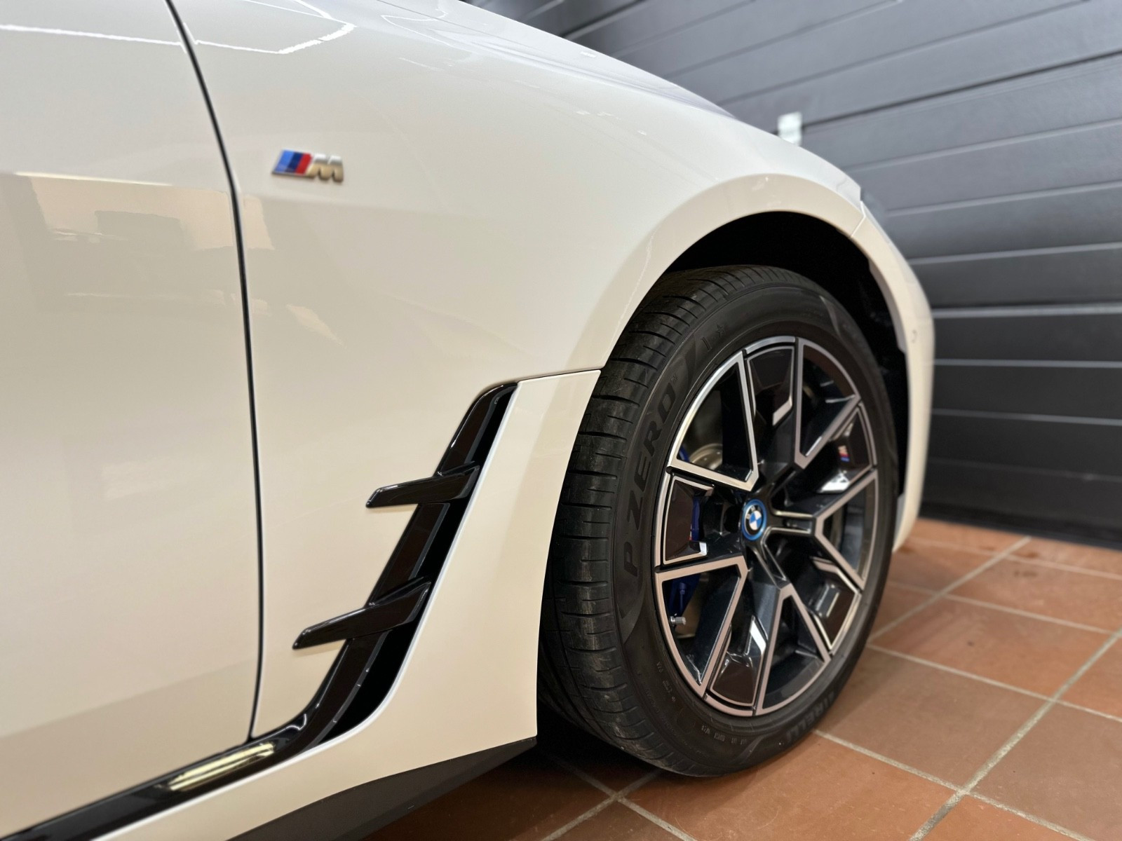 BMW i4 M50