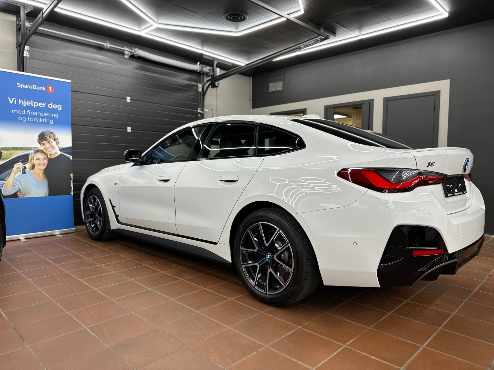 BMW i4 M50