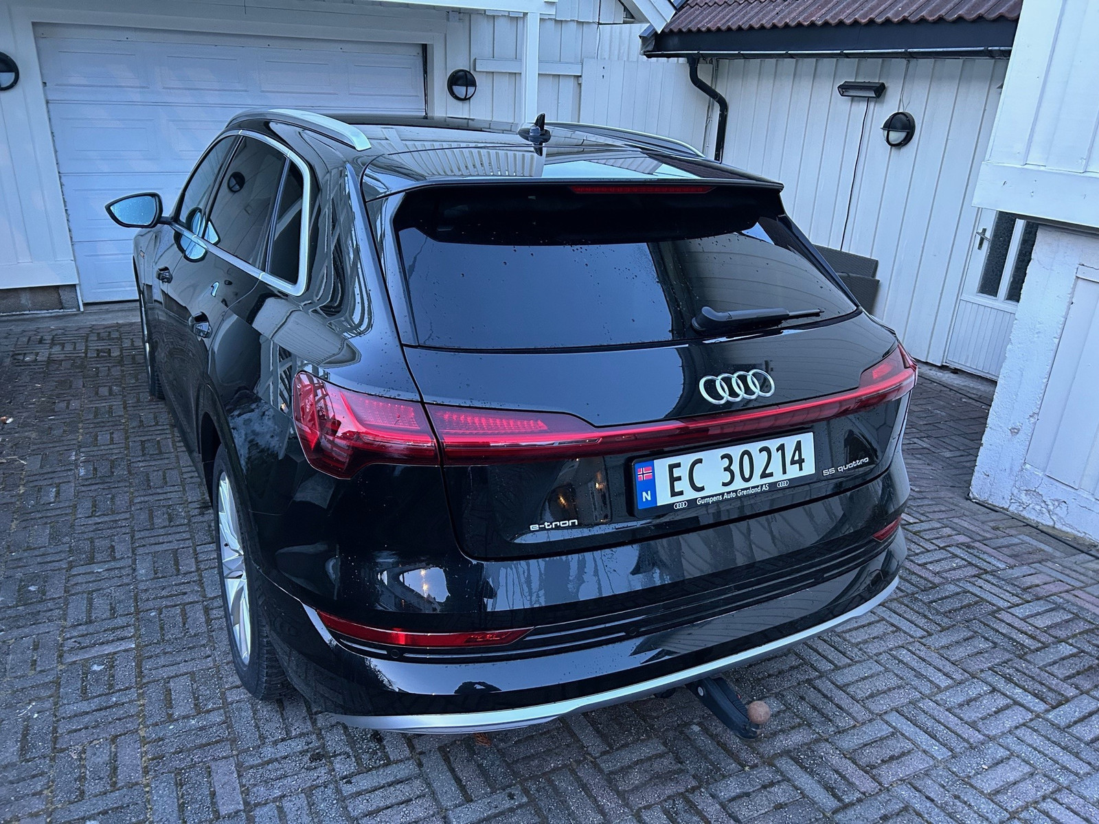 Audi e-tron