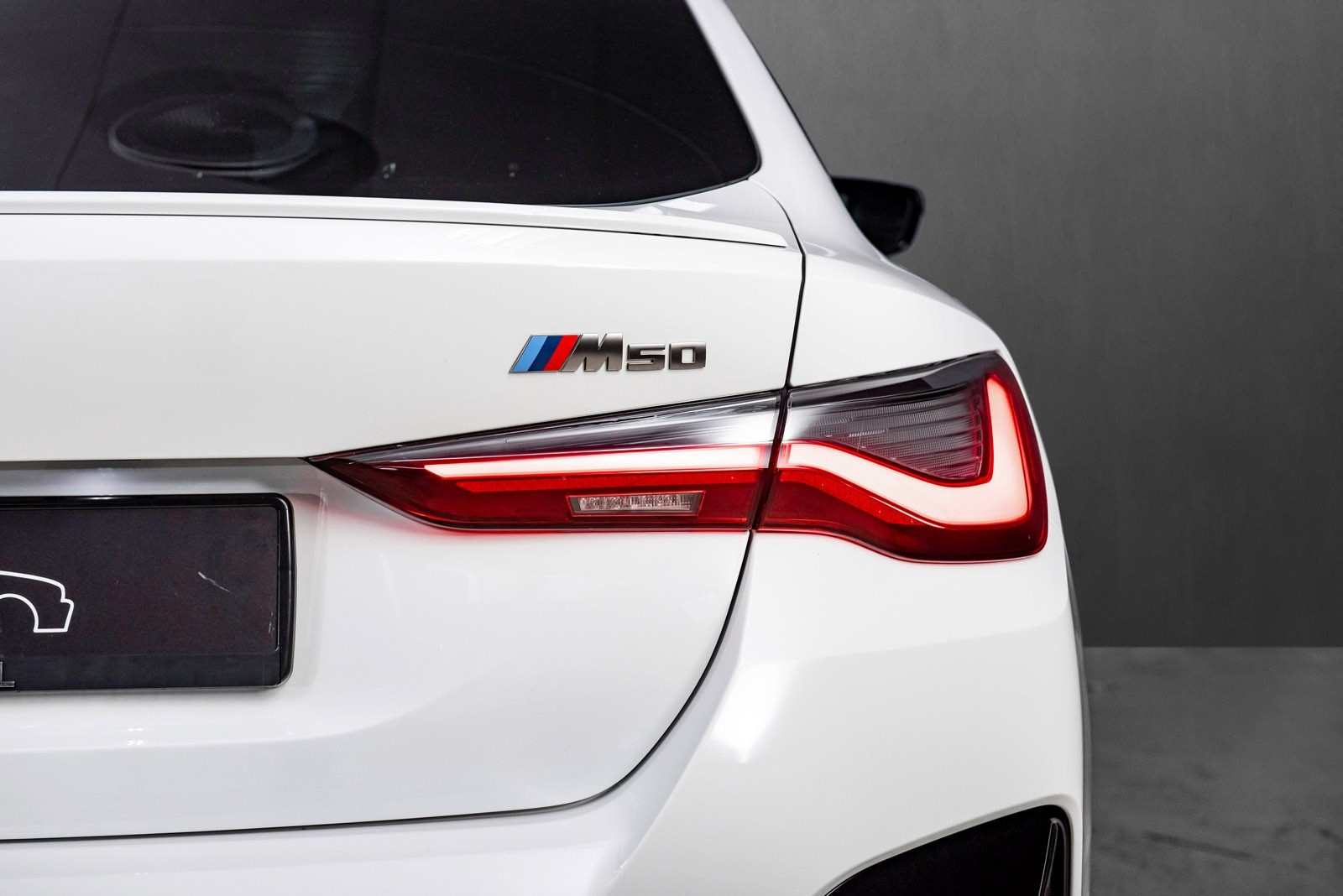 BMW i4 M50