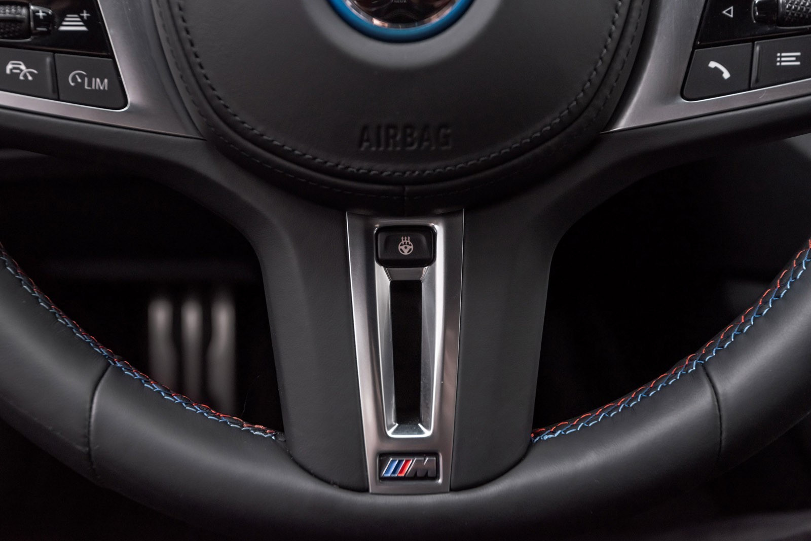BMW i4 M50