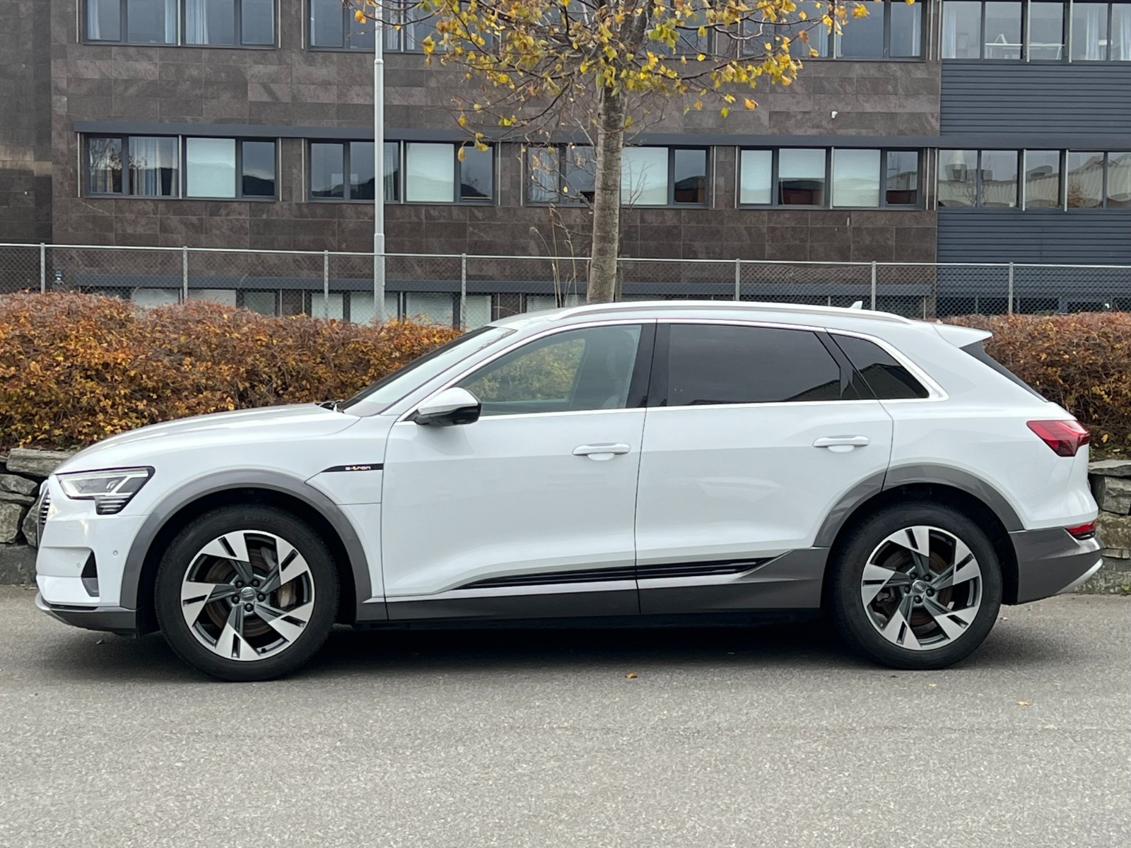 Audi e-tron