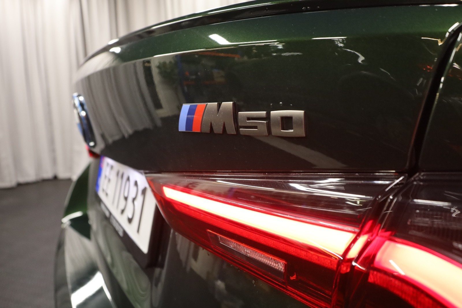 BMW i4 M50
