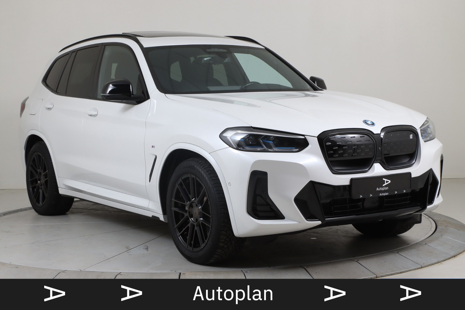 BMW iX3