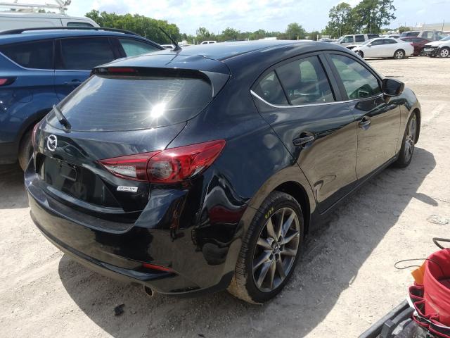 Mazda 3 Touring 2018
