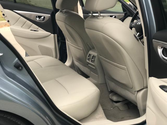 Infiniti Q50 Base 2015