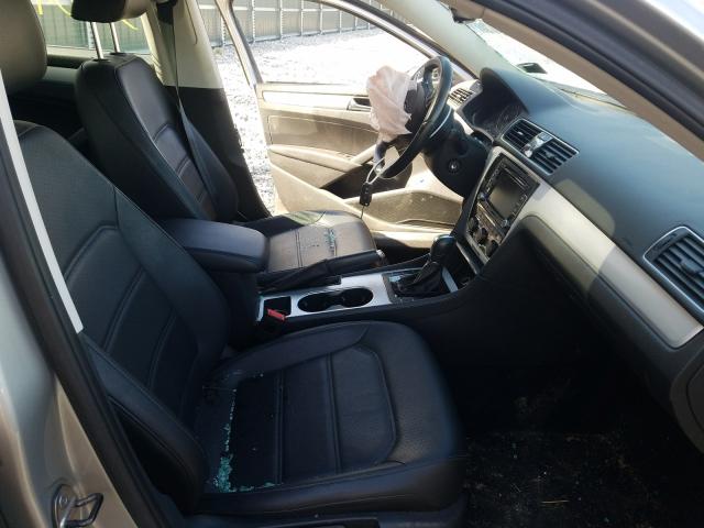 Volkswagen Passat SE 2013