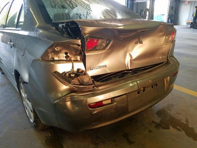 Mitsubishi Lancer ES 2015