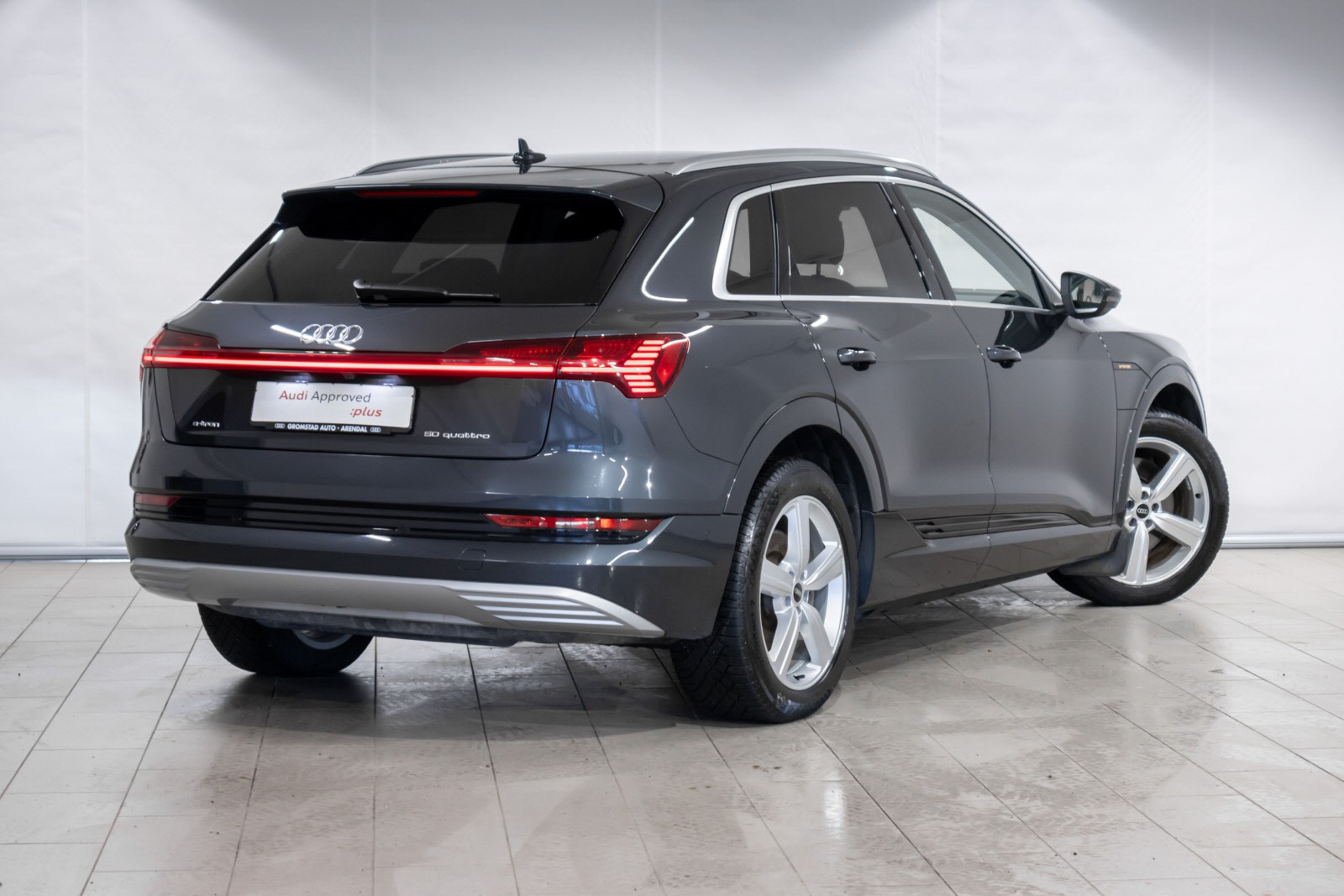 Audi e-tron