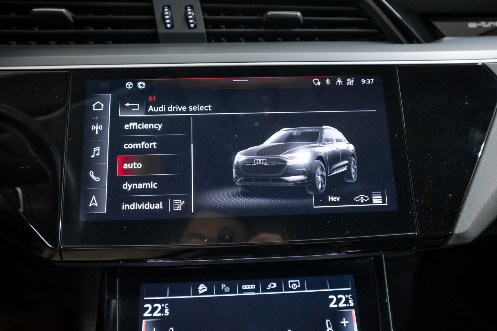 Audi e-tron