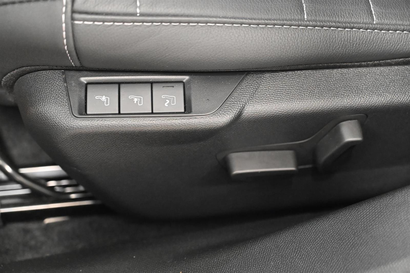 Citroen E-C4 X