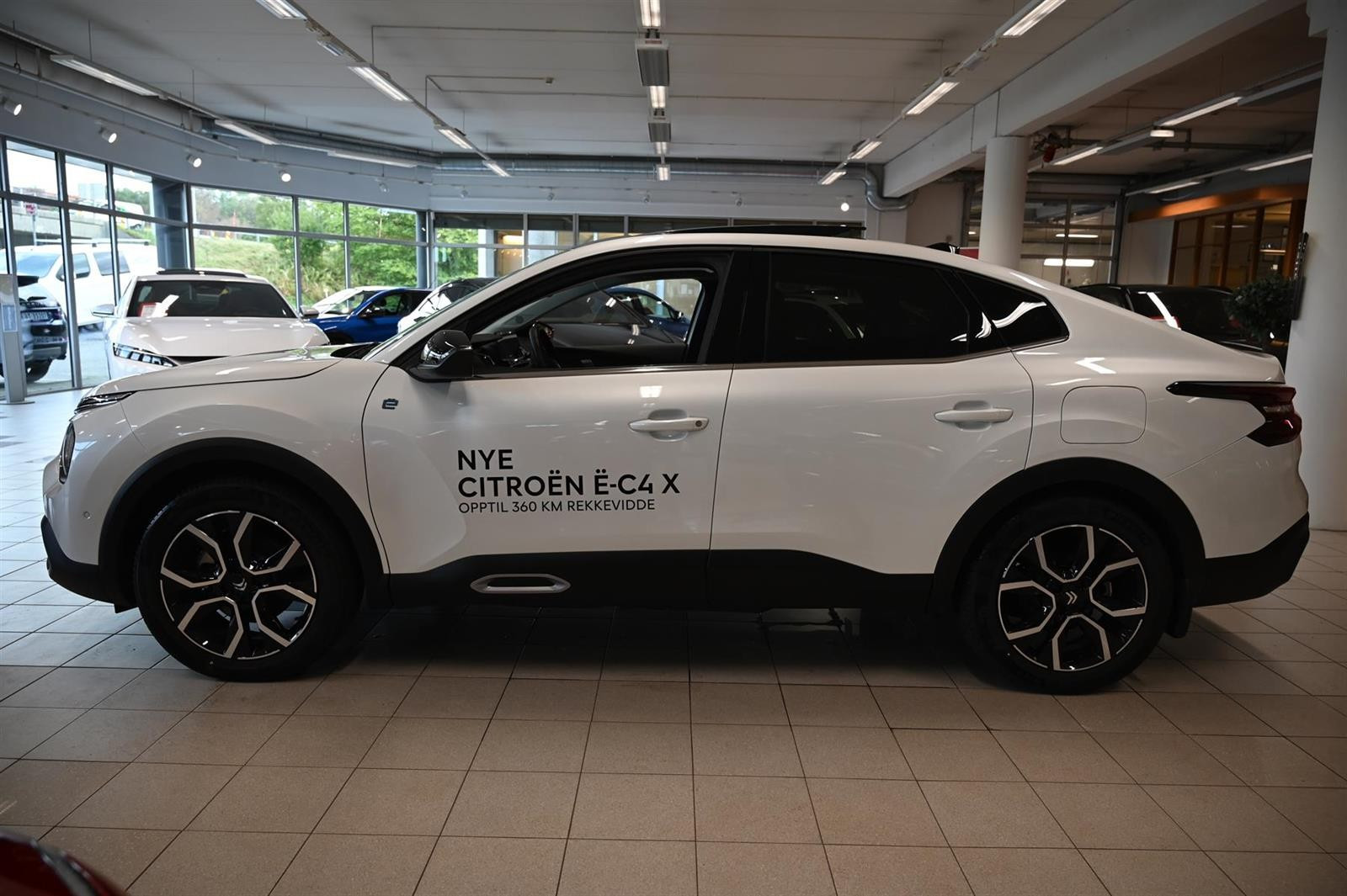 Citroen E-C4 X