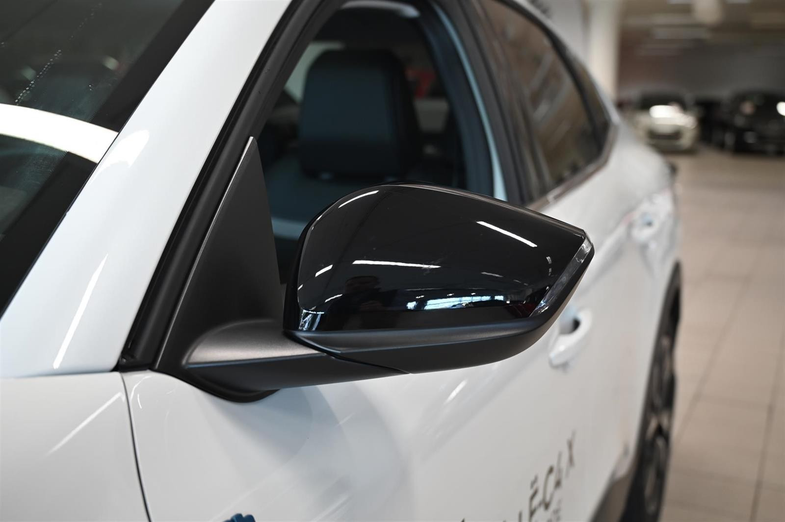 Citroen E-C4 X