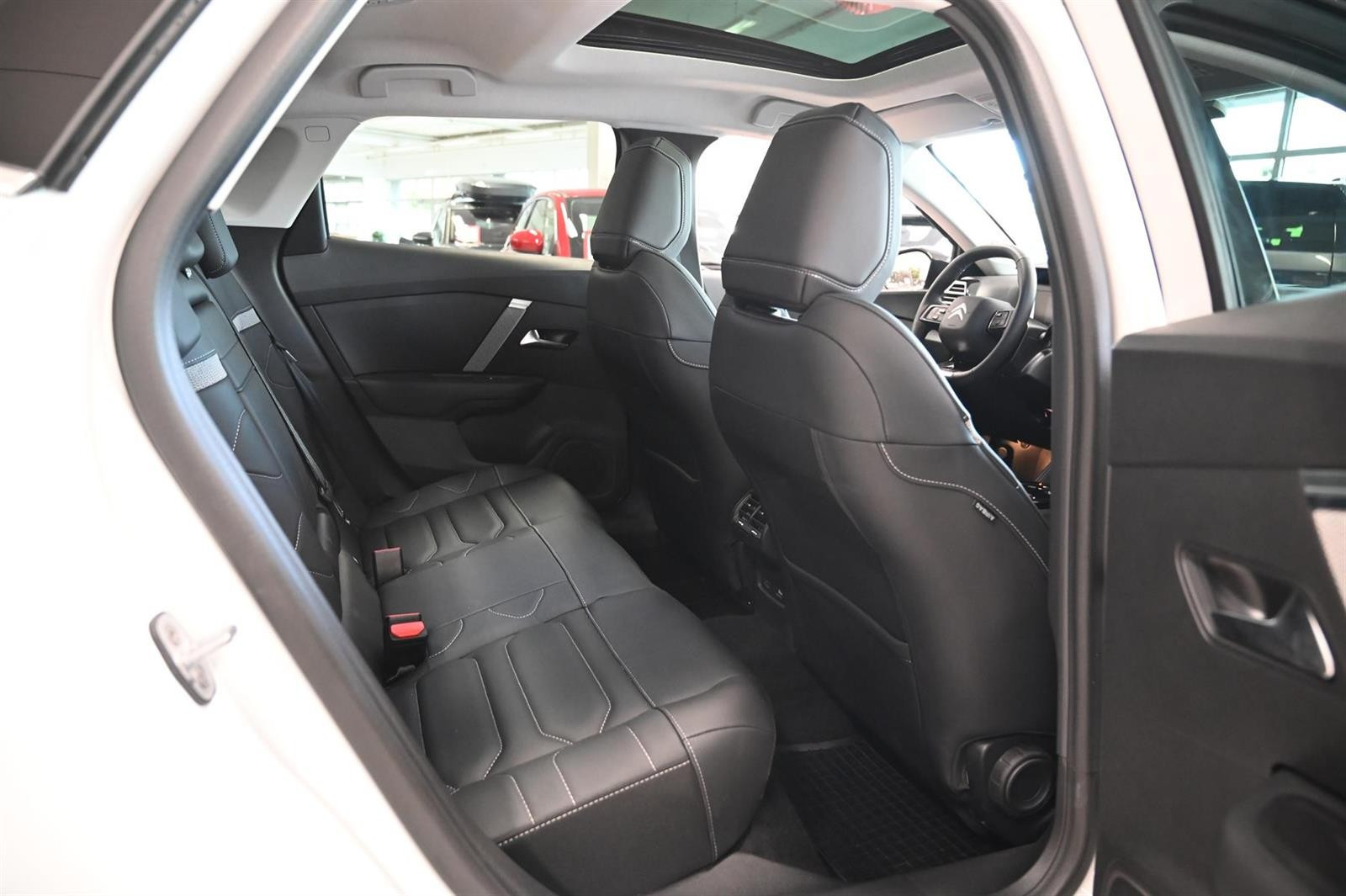 Citroen E-C4 X