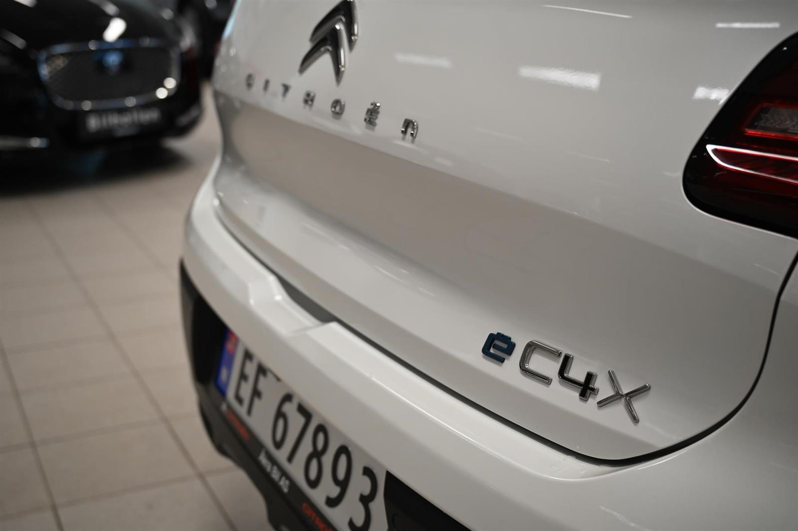 Citroen E-C4 X