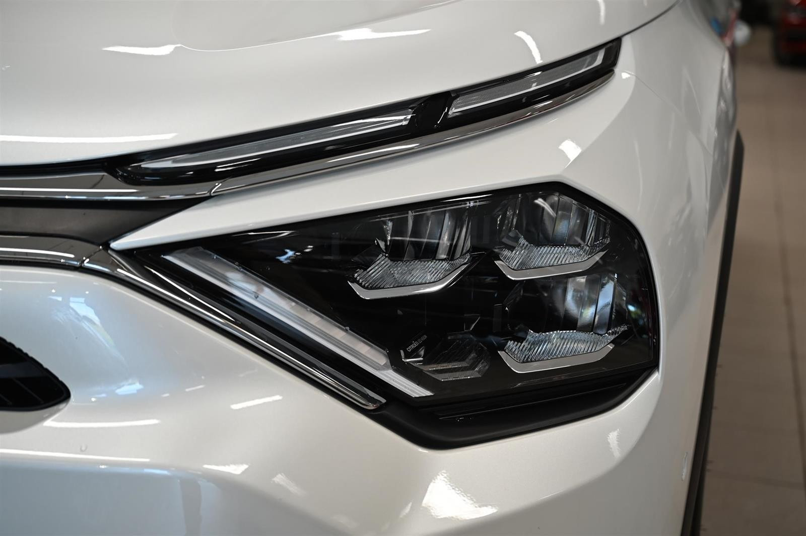 Citroen E-C4 X